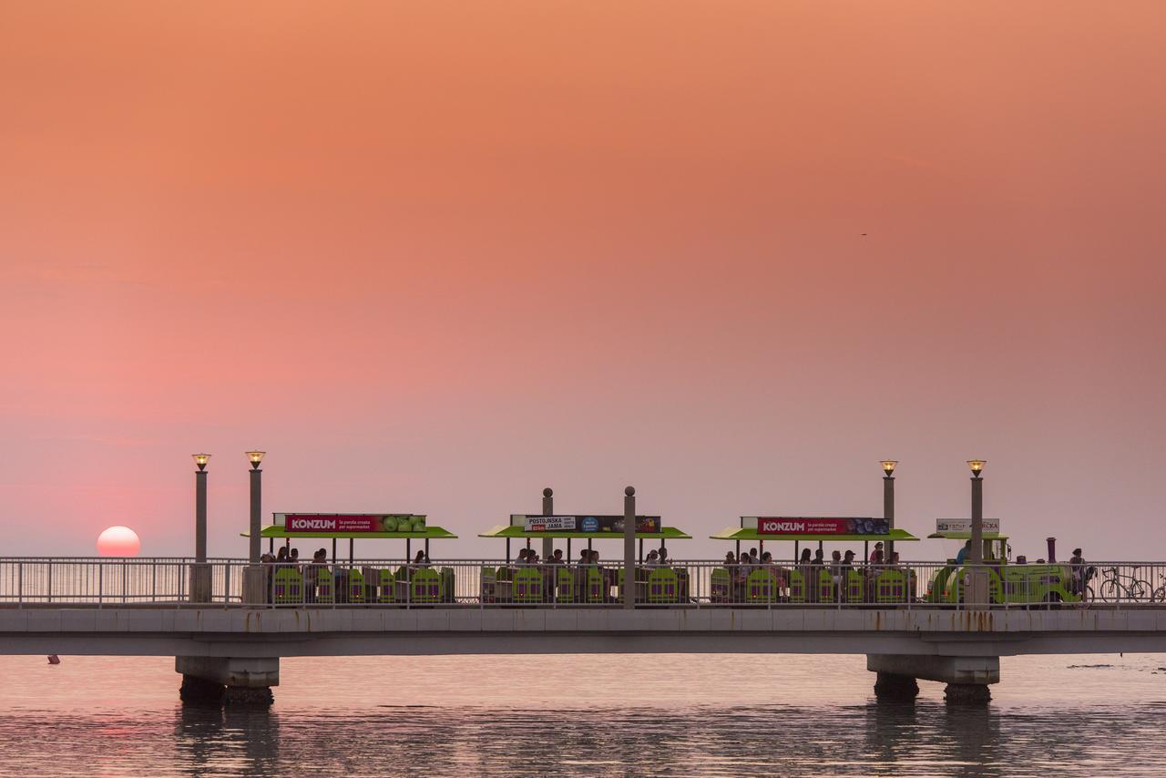 Apartments Lungomare Umag Exterior photo